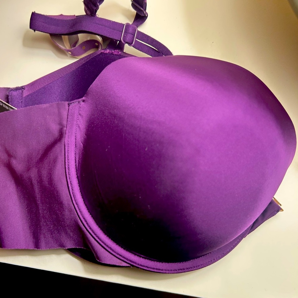 Victoria's Secret Purple bra 34DDD